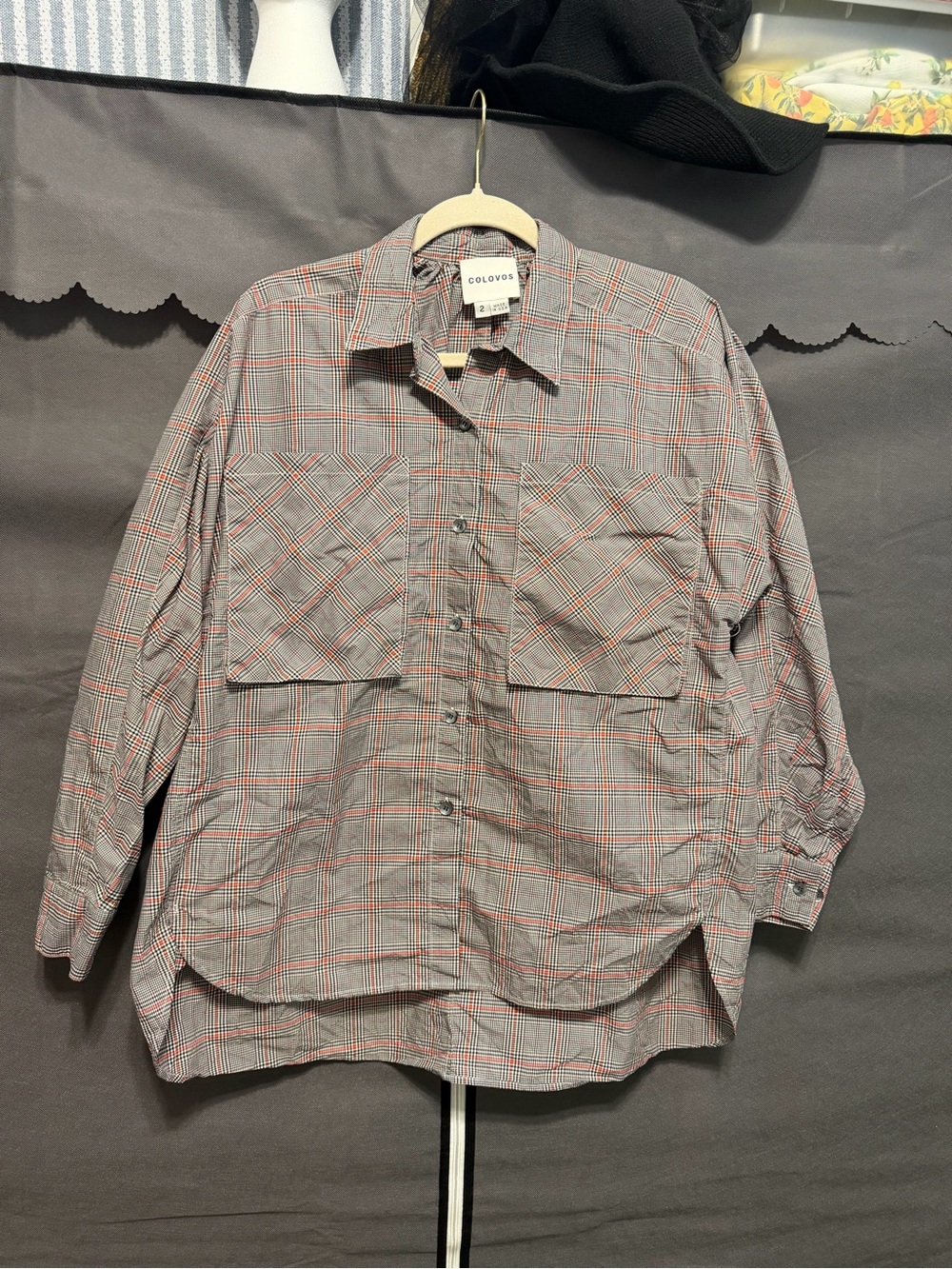 Colovos Button-down Plaid shirt